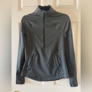 Under Armour 1/4 zip • womens small